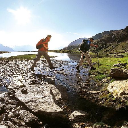 Dorf Alm Hotel Obergurgl Eksteriør billede